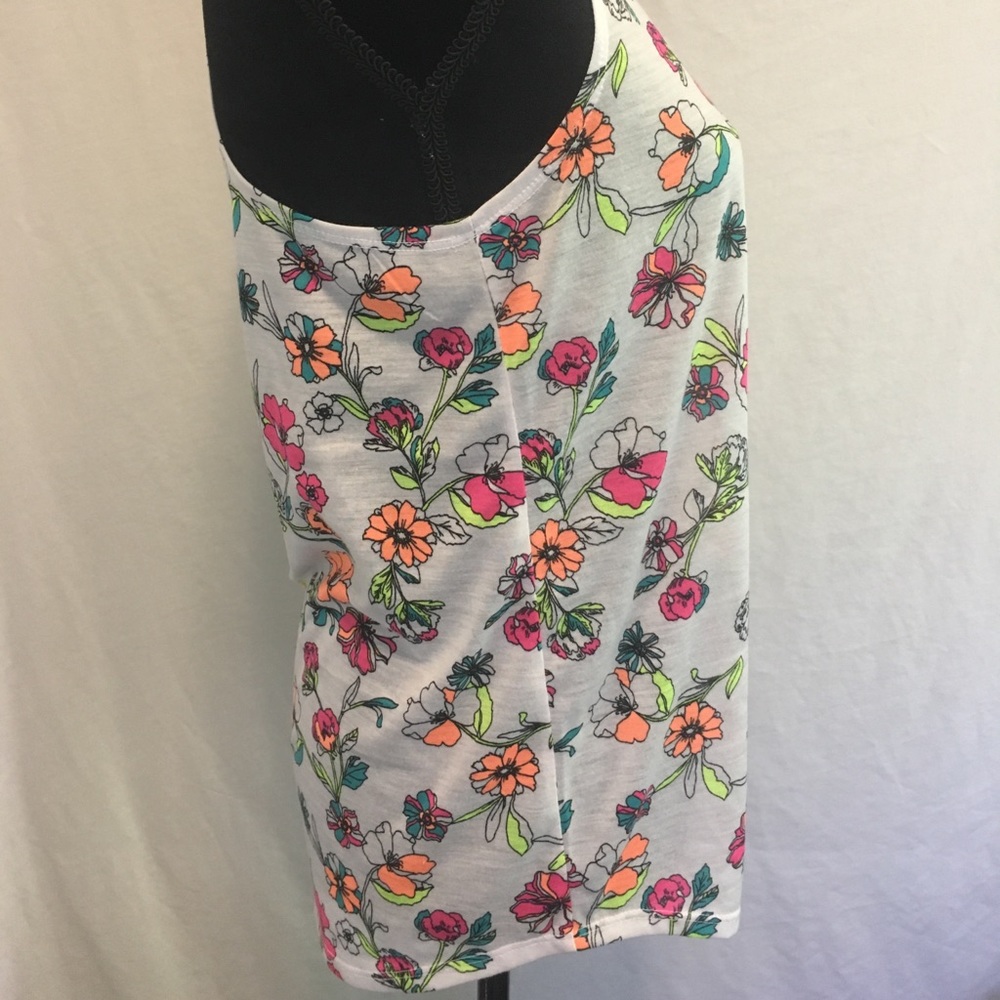 🛑SOLD🛑Arizona jean Womens floral tank - Picture 5 of 8
